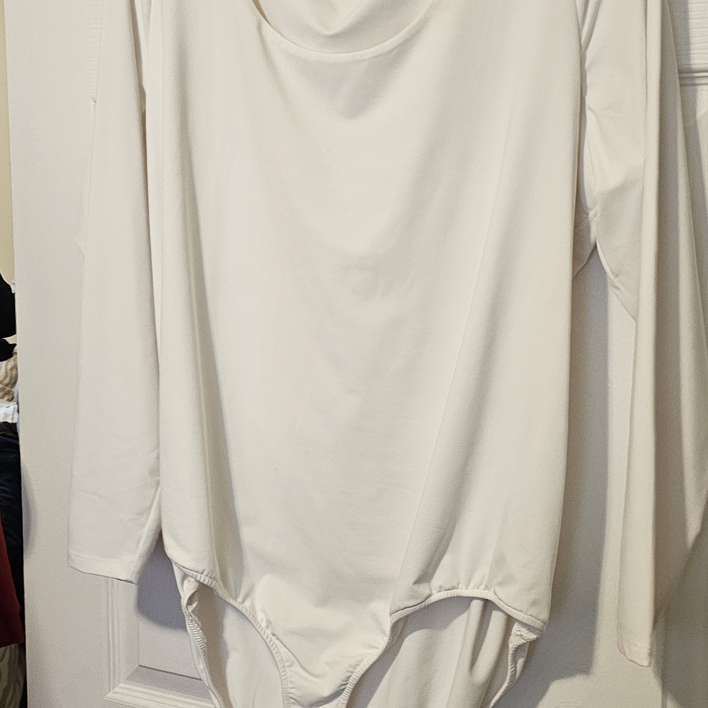 Lane Bryant White Scoop Neck Long Sleeve Bodysuit